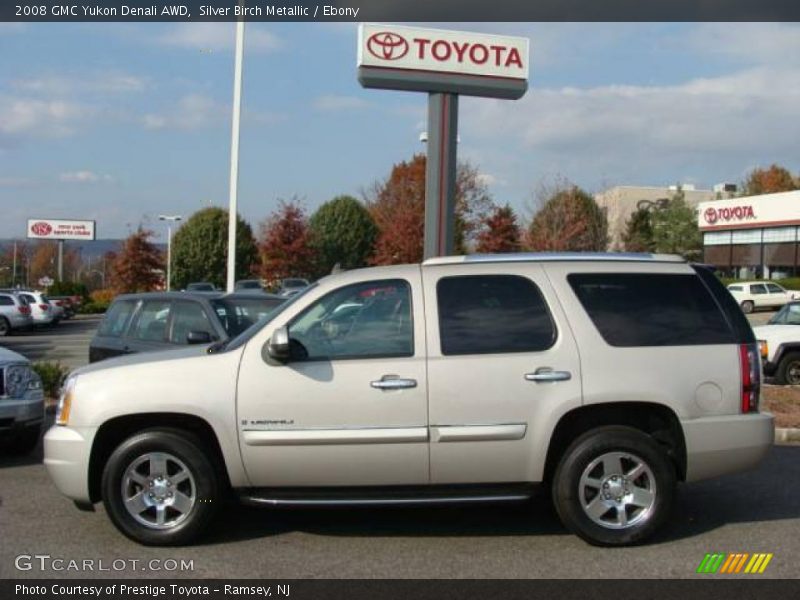 Silver Birch Metallic / Ebony 2008 GMC Yukon Denali AWD