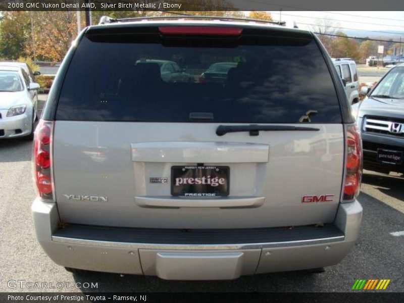 Silver Birch Metallic / Ebony 2008 GMC Yukon Denali AWD