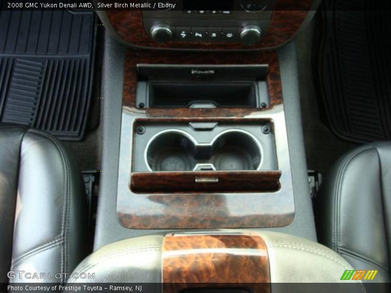 Silver Birch Metallic / Ebony 2008 GMC Yukon Denali AWD