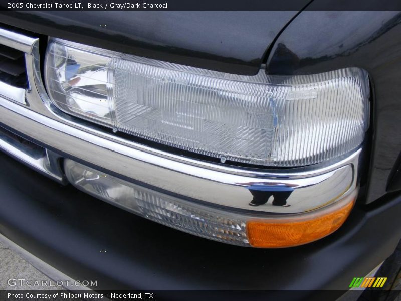Black / Gray/Dark Charcoal 2005 Chevrolet Tahoe LT