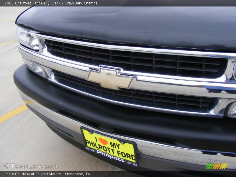 Black / Gray/Dark Charcoal 2005 Chevrolet Tahoe LT