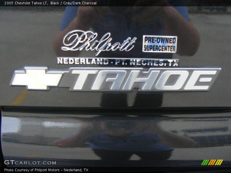 Black / Gray/Dark Charcoal 2005 Chevrolet Tahoe LT