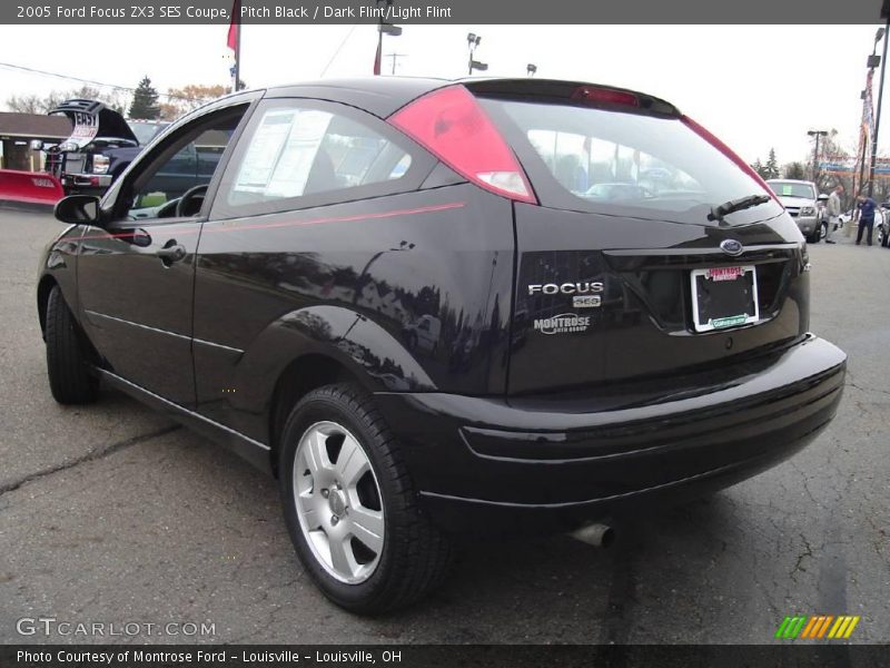 Pitch Black / Dark Flint/Light Flint 2005 Ford Focus ZX3 SES Coupe