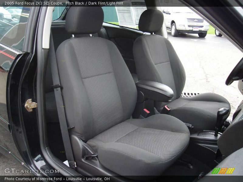 Pitch Black / Dark Flint/Light Flint 2005 Ford Focus ZX3 SES Coupe