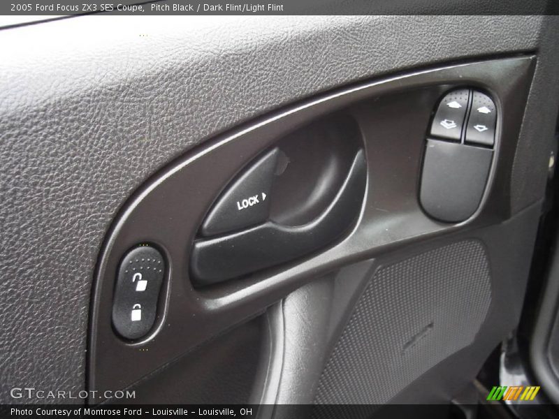 Pitch Black / Dark Flint/Light Flint 2005 Ford Focus ZX3 SES Coupe