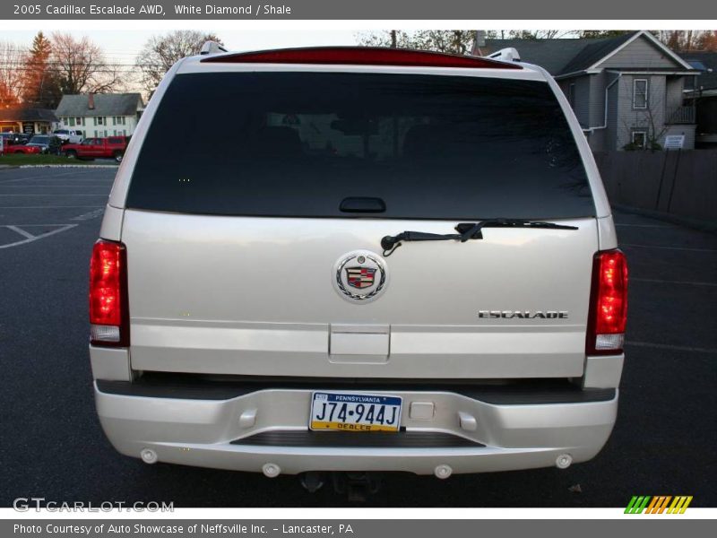 White Diamond / Shale 2005 Cadillac Escalade AWD
