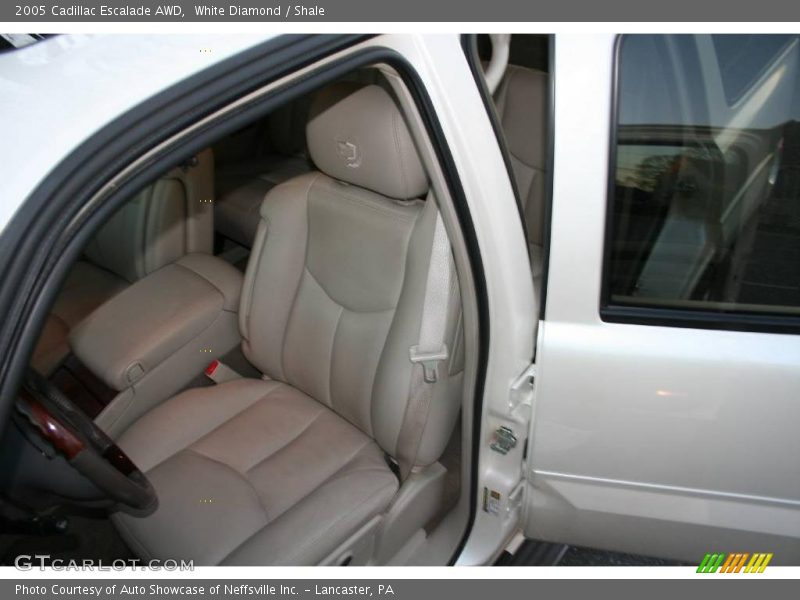 White Diamond / Shale 2005 Cadillac Escalade AWD
