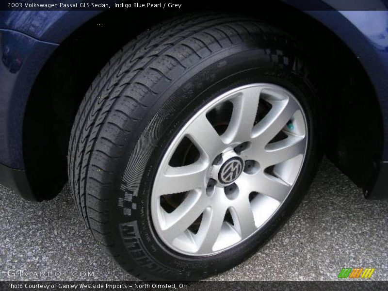 Indigo Blue Pearl / Grey 2003 Volkswagen Passat GLS Sedan