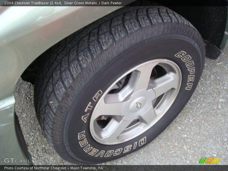 Silver Green Metallic / Dark Pewter 2004 Chevrolet TrailBlazer LS 4x4