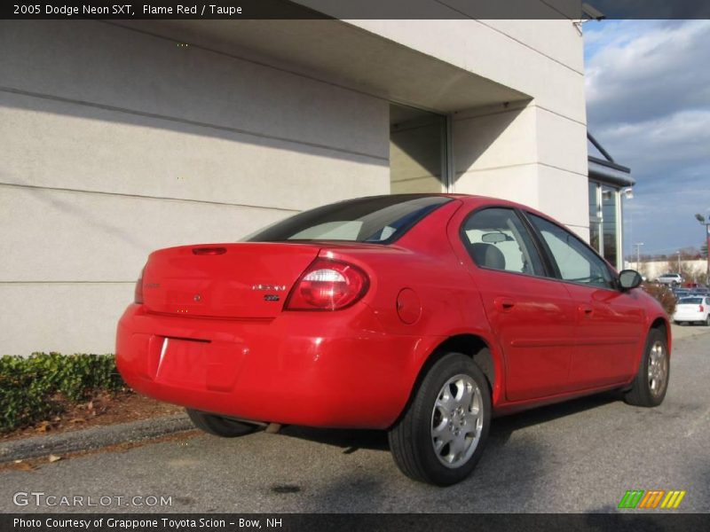 Flame Red / Taupe 2005 Dodge Neon SXT