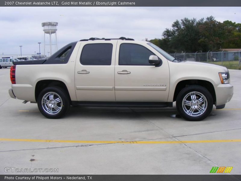 Gold Mist Metallic / Ebony/Light Cashmere 2007 Chevrolet Avalanche LTZ