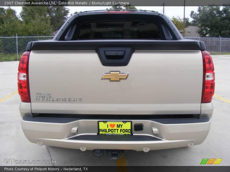 Gold Mist Metallic / Ebony/Light Cashmere 2007 Chevrolet Avalanche LTZ