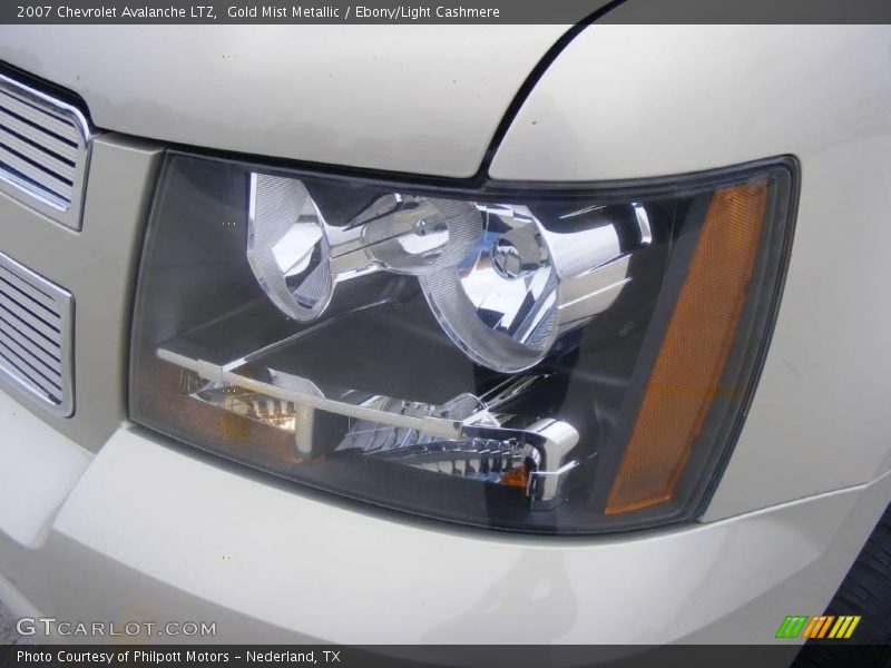 Gold Mist Metallic / Ebony/Light Cashmere 2007 Chevrolet Avalanche LTZ