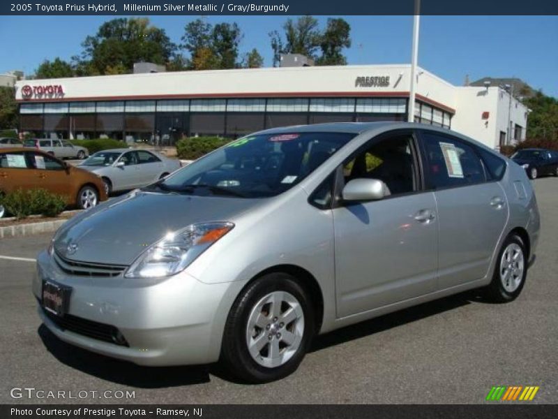 Millenium Silver Metallic / Gray/Burgundy 2005 Toyota Prius Hybrid