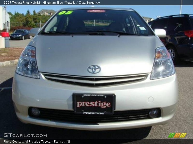 Millenium Silver Metallic / Gray/Burgundy 2005 Toyota Prius Hybrid
