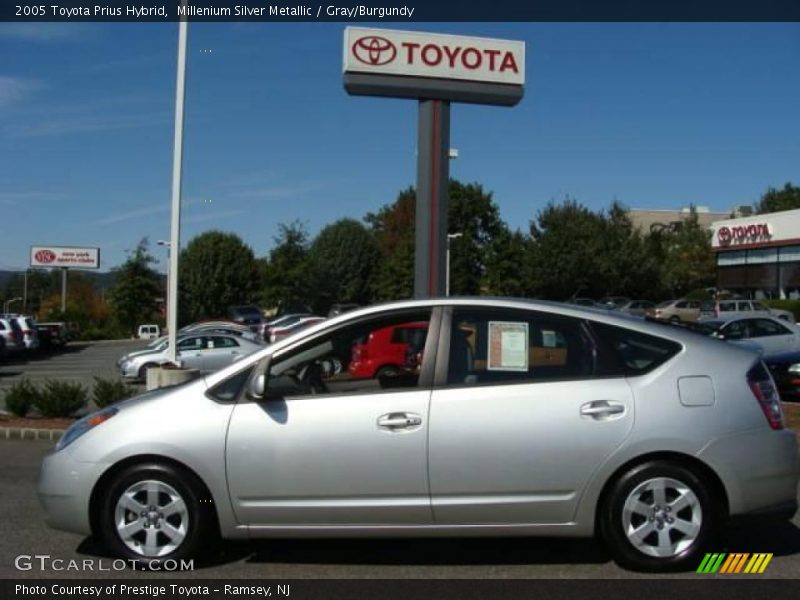 Millenium Silver Metallic / Gray/Burgundy 2005 Toyota Prius Hybrid