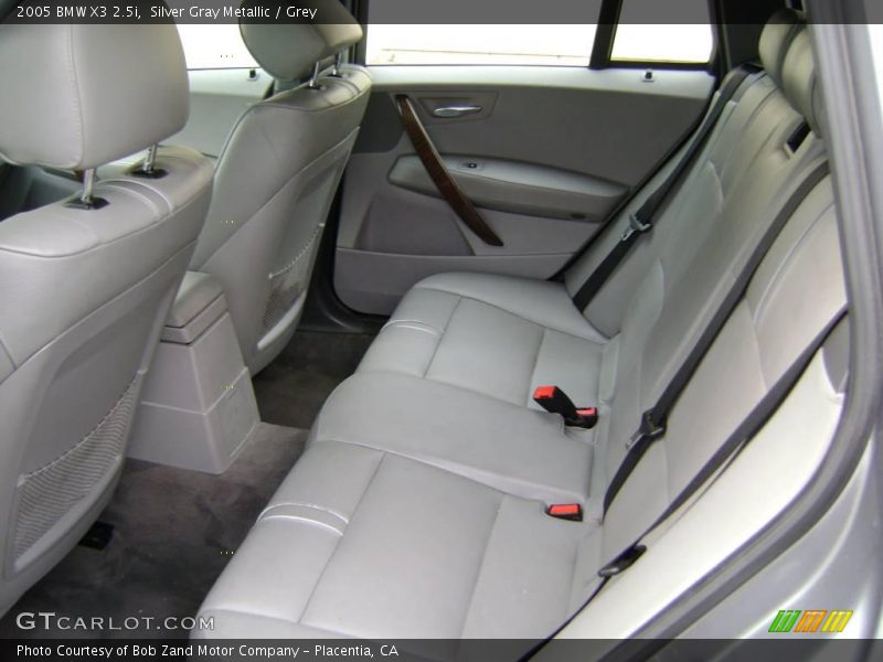 Silver Gray Metallic / Grey 2005 BMW X3 2.5i