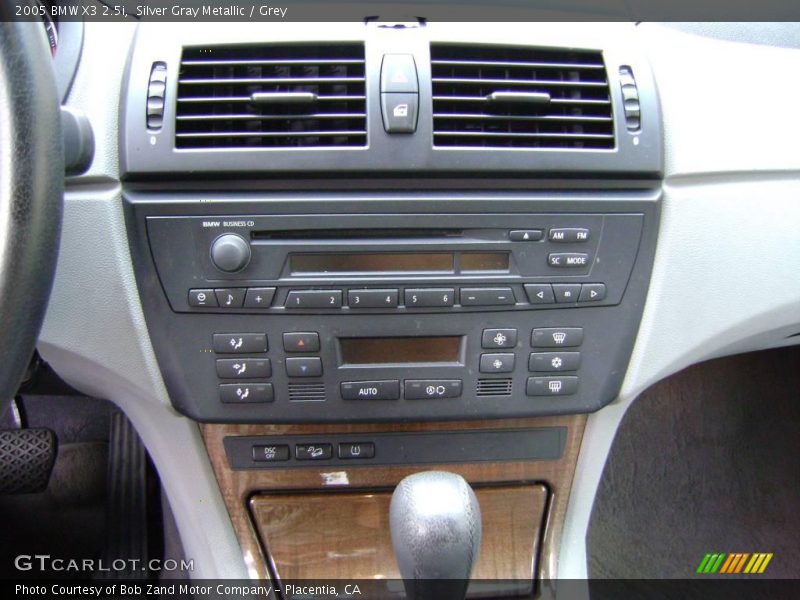 Silver Gray Metallic / Grey 2005 BMW X3 2.5i
