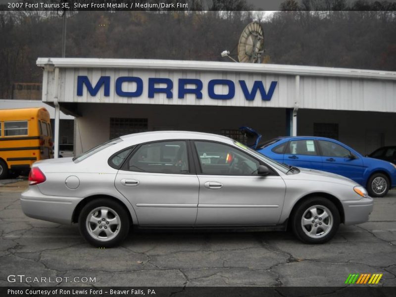 Silver Frost Metallic / Medium/Dark Flint 2007 Ford Taurus SE