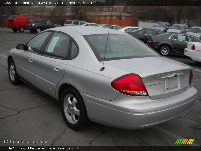 Silver Frost Metallic / Medium/Dark Flint 2007 Ford Taurus SE