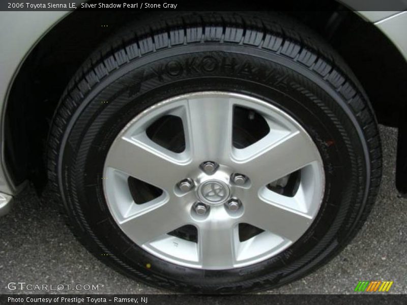 Silver Shadow Pearl / Stone Gray 2006 Toyota Sienna LE