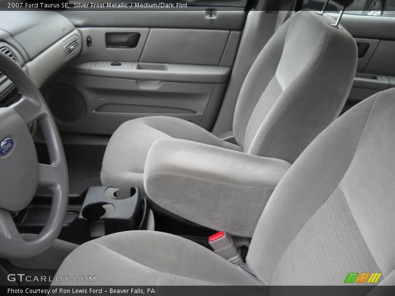 Silver Frost Metallic / Medium/Dark Flint 2007 Ford Taurus SE