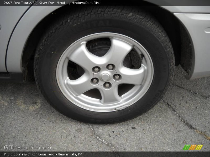 Silver Frost Metallic / Medium/Dark Flint 2007 Ford Taurus SE