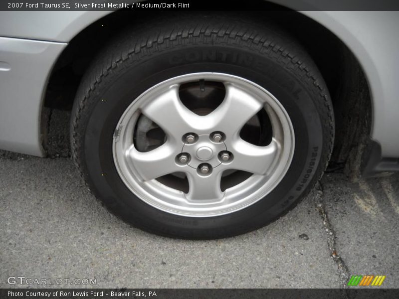 Silver Frost Metallic / Medium/Dark Flint 2007 Ford Taurus SE