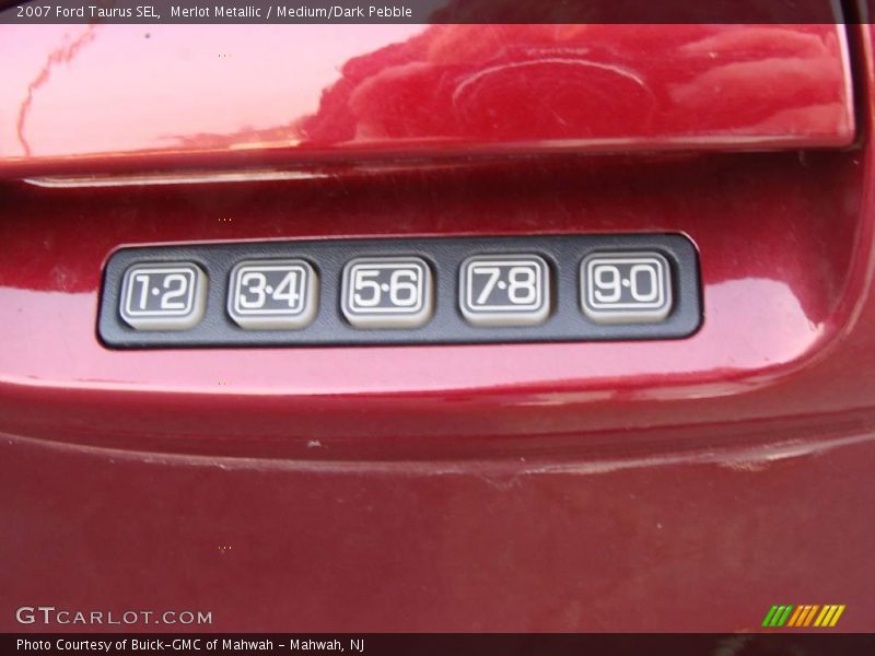 Merlot Metallic / Medium/Dark Pebble 2007 Ford Taurus SEL