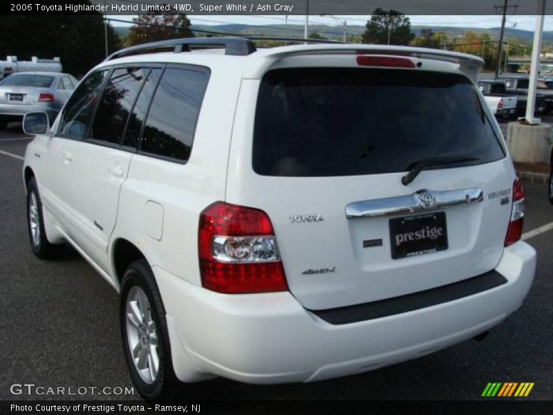 Super White / Ash Gray 2006 Toyota Highlander Hybrid Limited 4WD