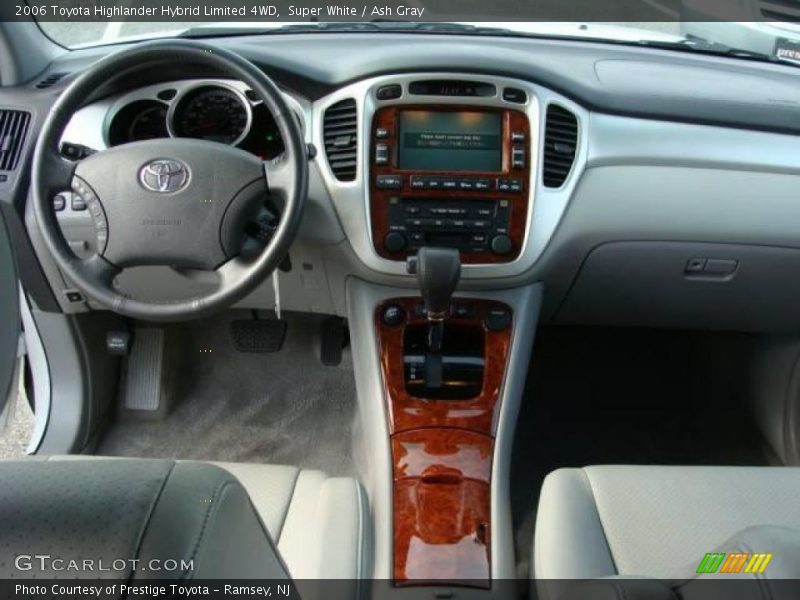 Super White / Ash Gray 2006 Toyota Highlander Hybrid Limited 4WD