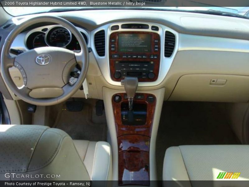 Bluestone Metallic / Ivory Beige 2006 Toyota Highlander Hybrid Limited 4WD