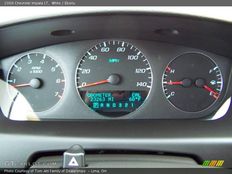 White / Ebony 2009 Chevrolet Impala LT