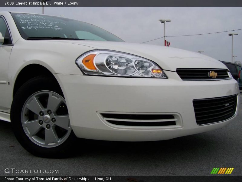 White / Ebony 2009 Chevrolet Impala LT