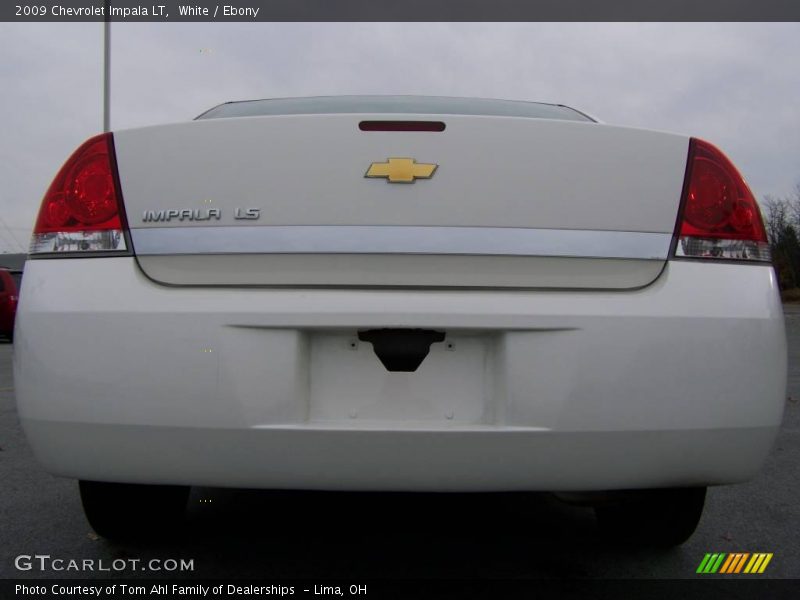 White / Ebony 2009 Chevrolet Impala LT