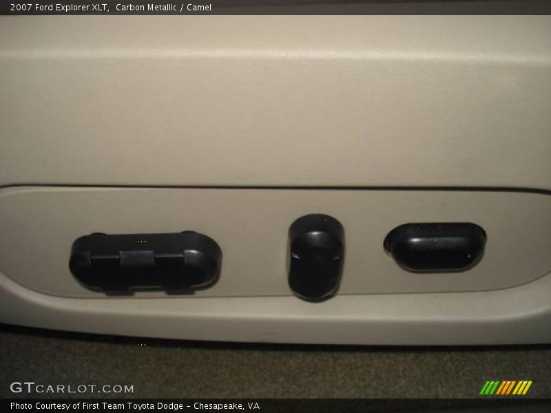 Carbon Metallic / Camel 2007 Ford Explorer XLT