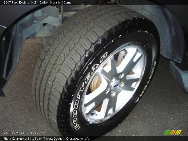 Carbon Metallic / Camel 2007 Ford Explorer XLT