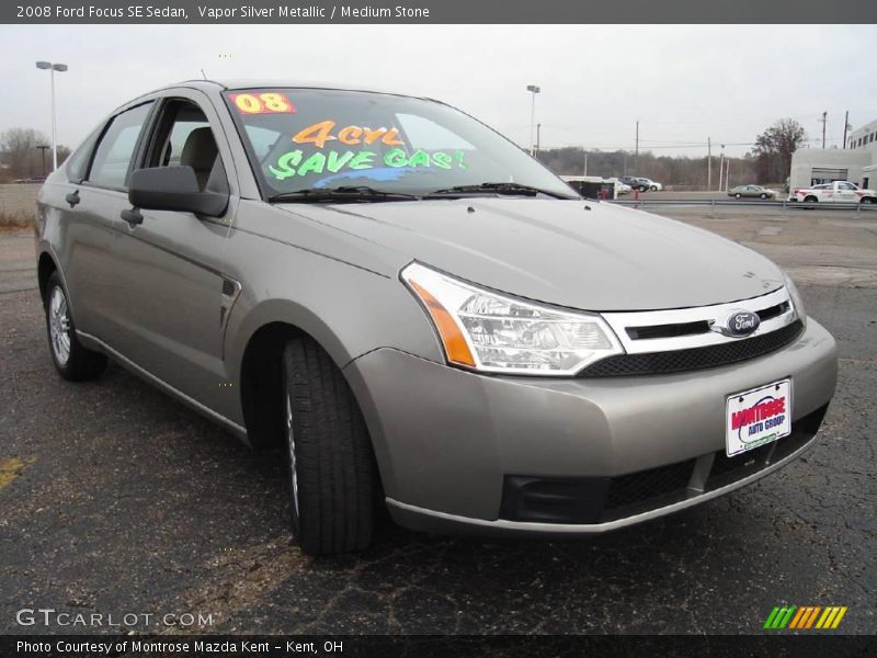 Vapor Silver Metallic / Medium Stone 2008 Ford Focus SE Sedan