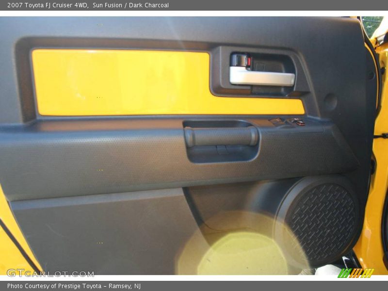 Sun Fusion / Dark Charcoal 2007 Toyota FJ Cruiser 4WD