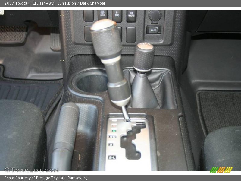 Sun Fusion / Dark Charcoal 2007 Toyota FJ Cruiser 4WD