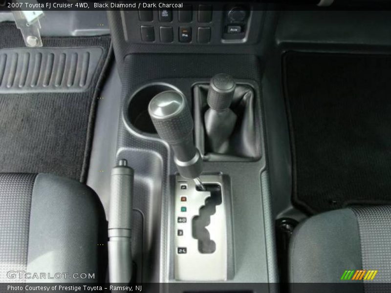 Black Diamond / Dark Charcoal 2007 Toyota FJ Cruiser 4WD