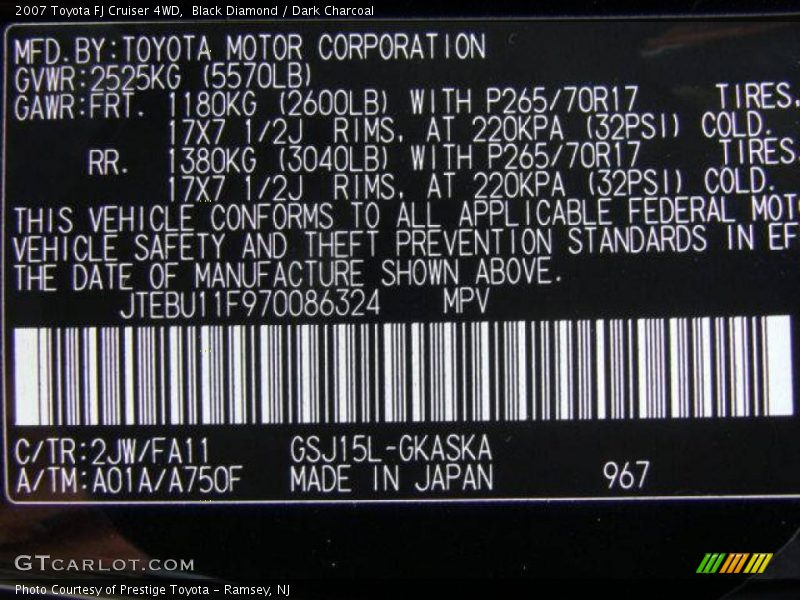 Black Diamond / Dark Charcoal 2007 Toyota FJ Cruiser 4WD