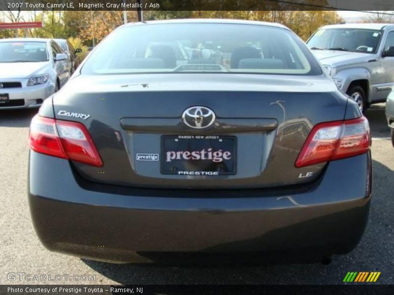 Magnetic Gray Metallic / Ash 2007 Toyota Camry LE