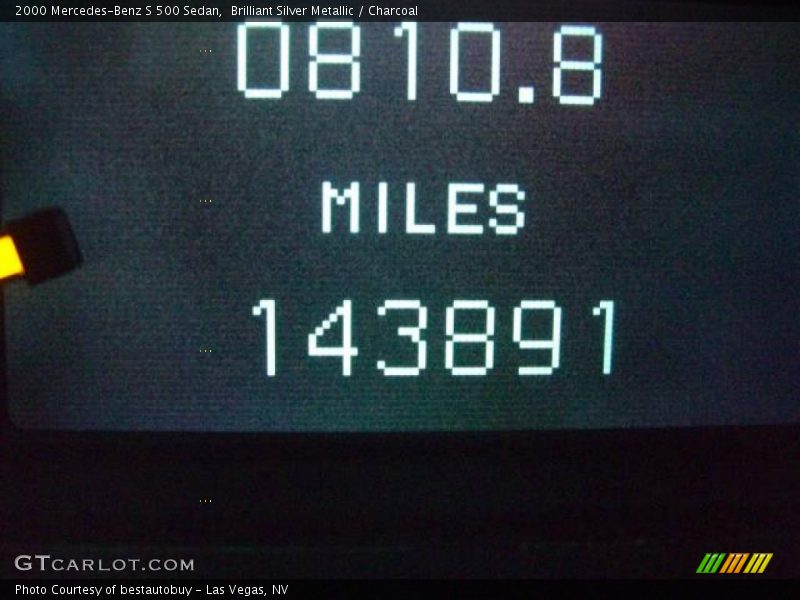 Brilliant Silver Metallic / Charcoal 2000 Mercedes-Benz S 500 Sedan