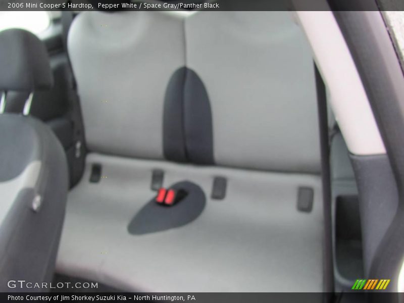Pepper White / Space Gray/Panther Black 2006 Mini Cooper S Hardtop