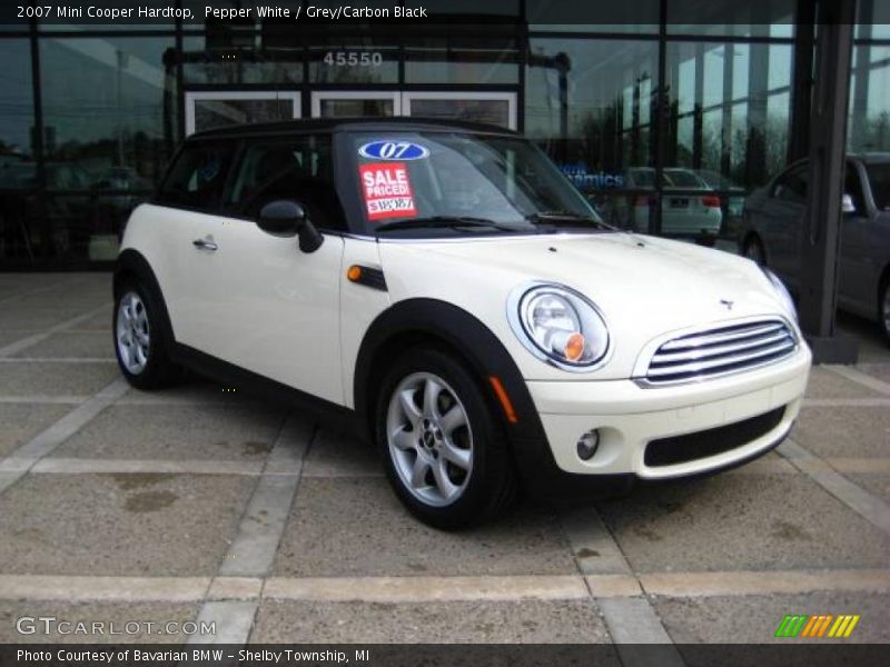 Pepper White / Grey/Carbon Black 2007 Mini Cooper Hardtop