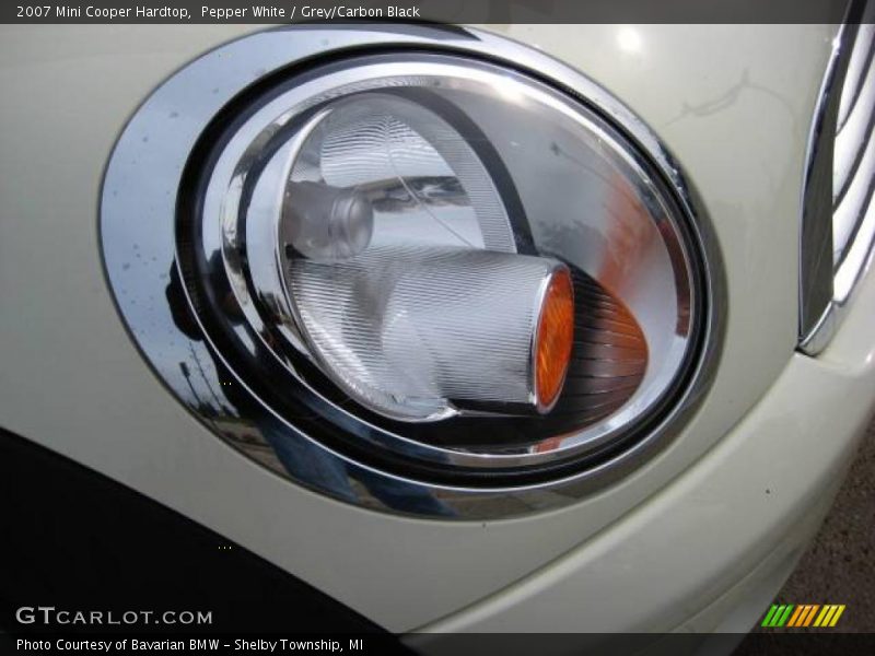 Pepper White / Grey/Carbon Black 2007 Mini Cooper Hardtop