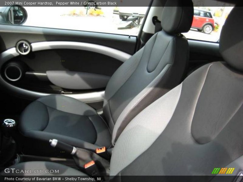Pepper White / Grey/Carbon Black 2007 Mini Cooper Hardtop