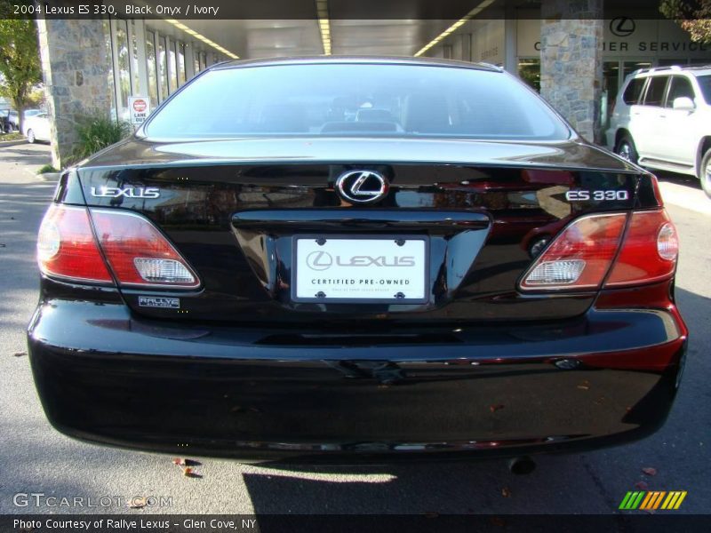 Black Onyx / Ivory 2004 Lexus ES 330