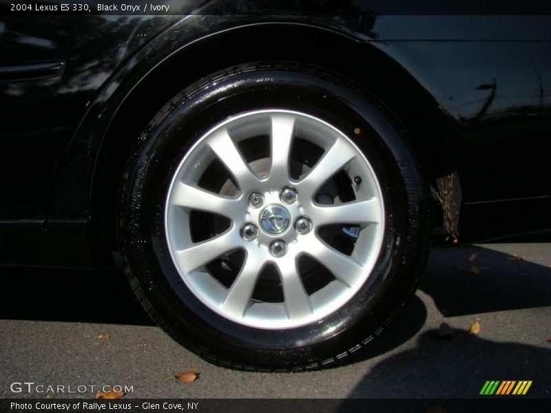 Black Onyx / Ivory 2004 Lexus ES 330